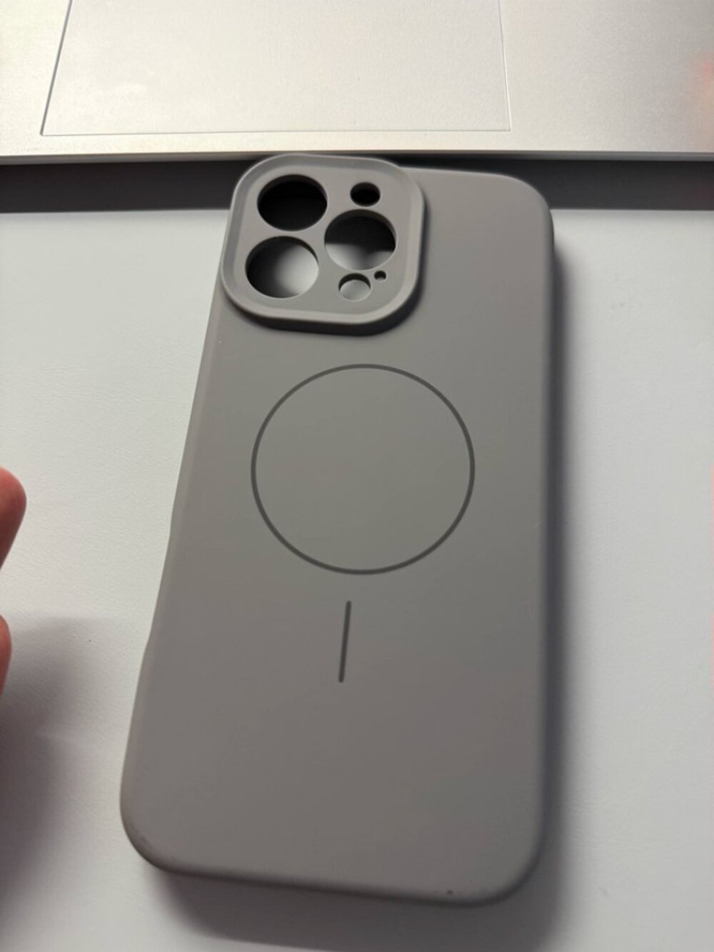 Cream iPhone16 Case